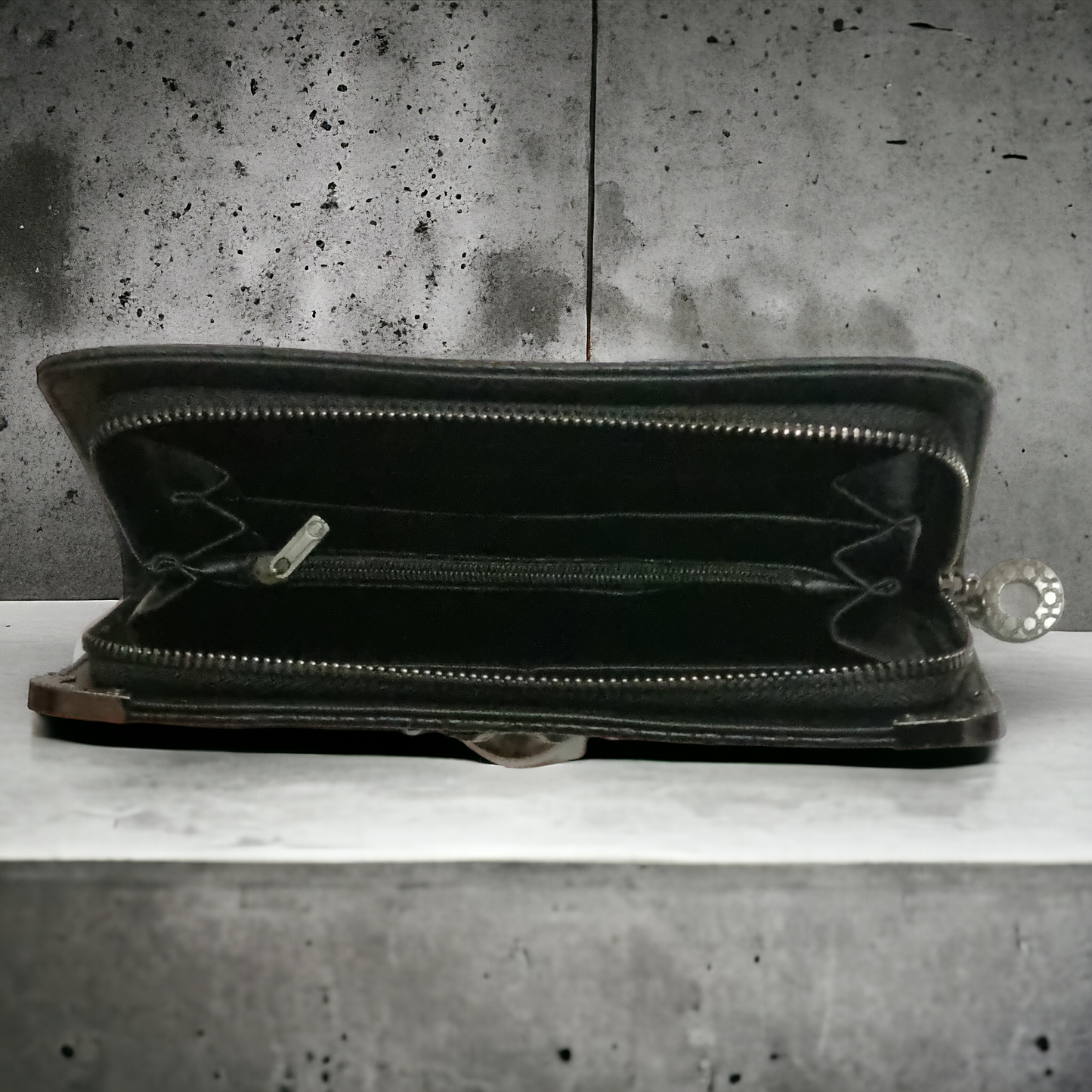 Skull Detail Purse - Eye-Catching And Perfect