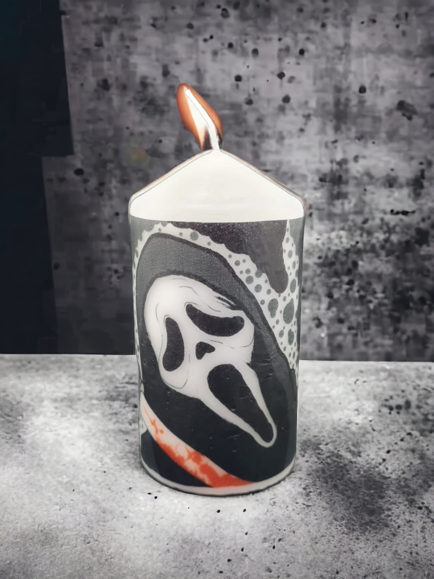 Ghostface Inspired Pillar Candle – Haunting Décor for Horror Enthusiasts
