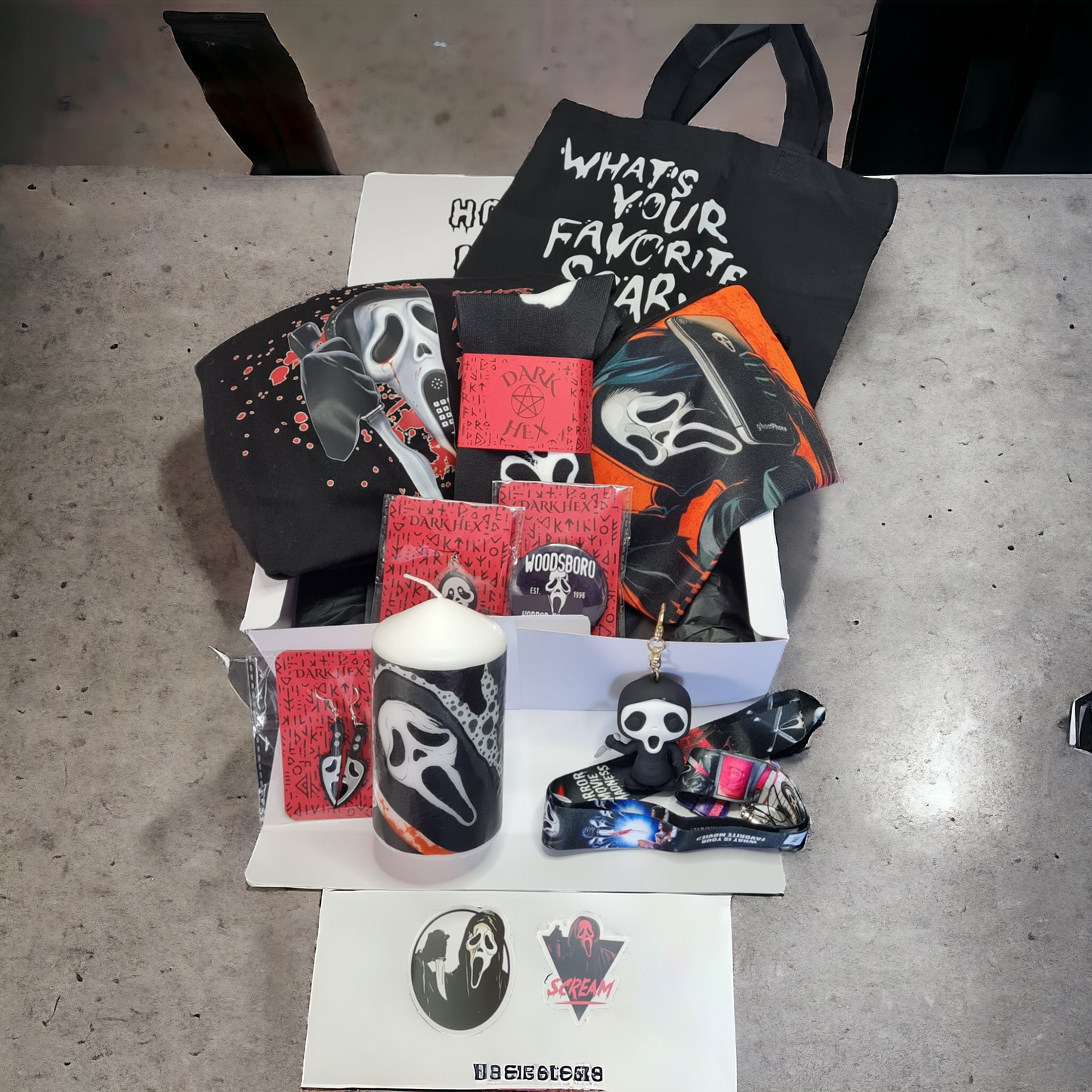 Scream Inspired Gift Set with Personalized Gift Note – The Ultimate Horror Fan Gift