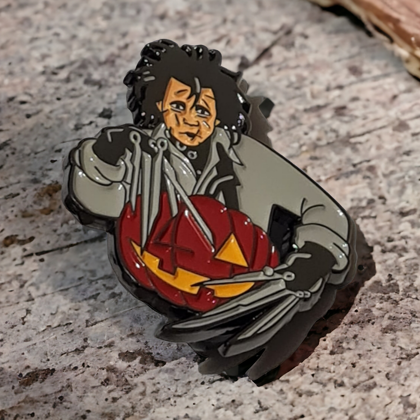 Edward Scissorhands Enamel Pin Badge – A Tribute to an Iconic Character