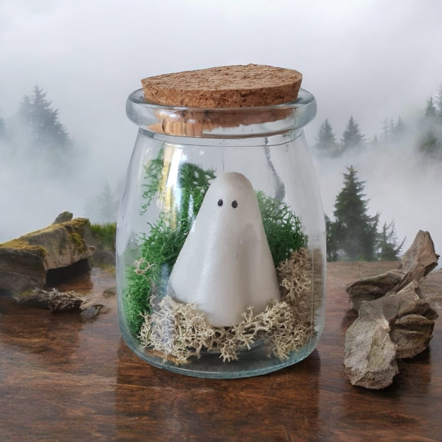 Phantom Parcel – A Haunted Gift Box for Gothic & Horror Fans & Ghost Lovers