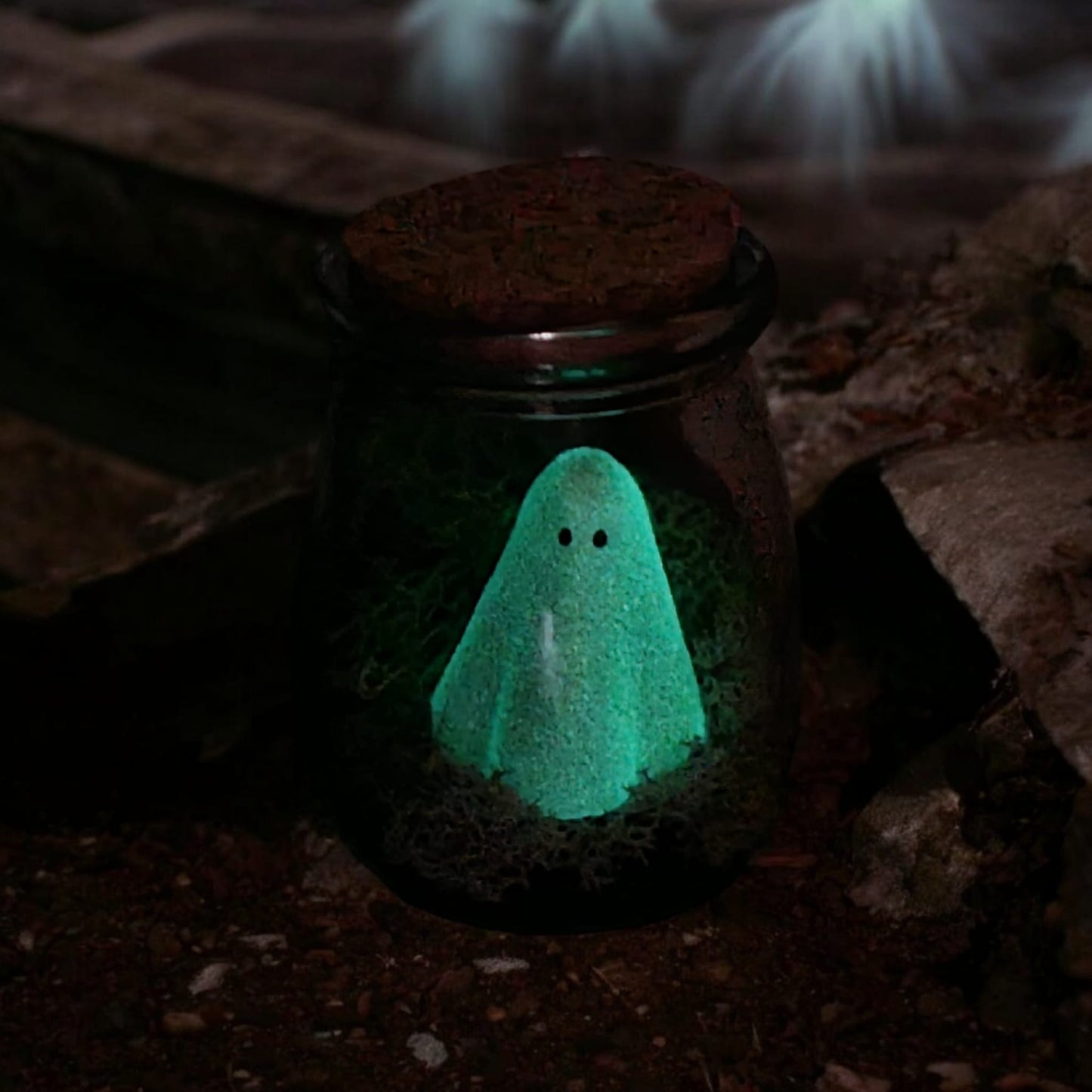 Phantom Parcel – A Haunted Gift Box for Gothic & Horror Fans & Ghost Lovers