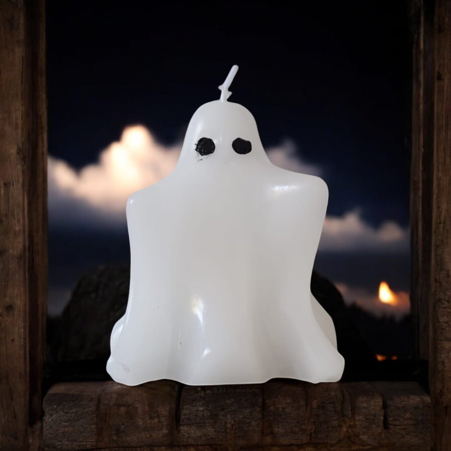 Phantom Parcel – A Haunted Gift Box for Gothic & Horror Fans & Ghost Lovers