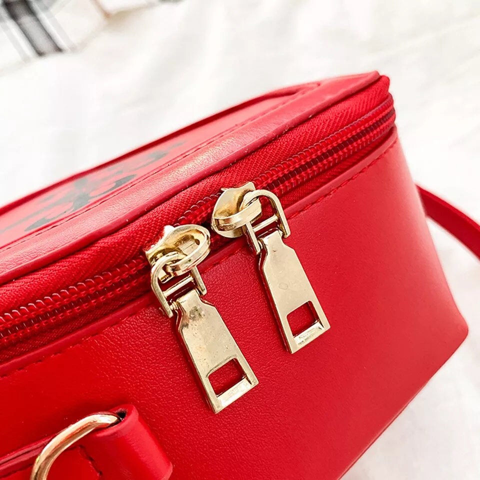 Retro Red Gothic Messenger Pouch Coffin-Shaped Shoulder Bag - Unique And Striking