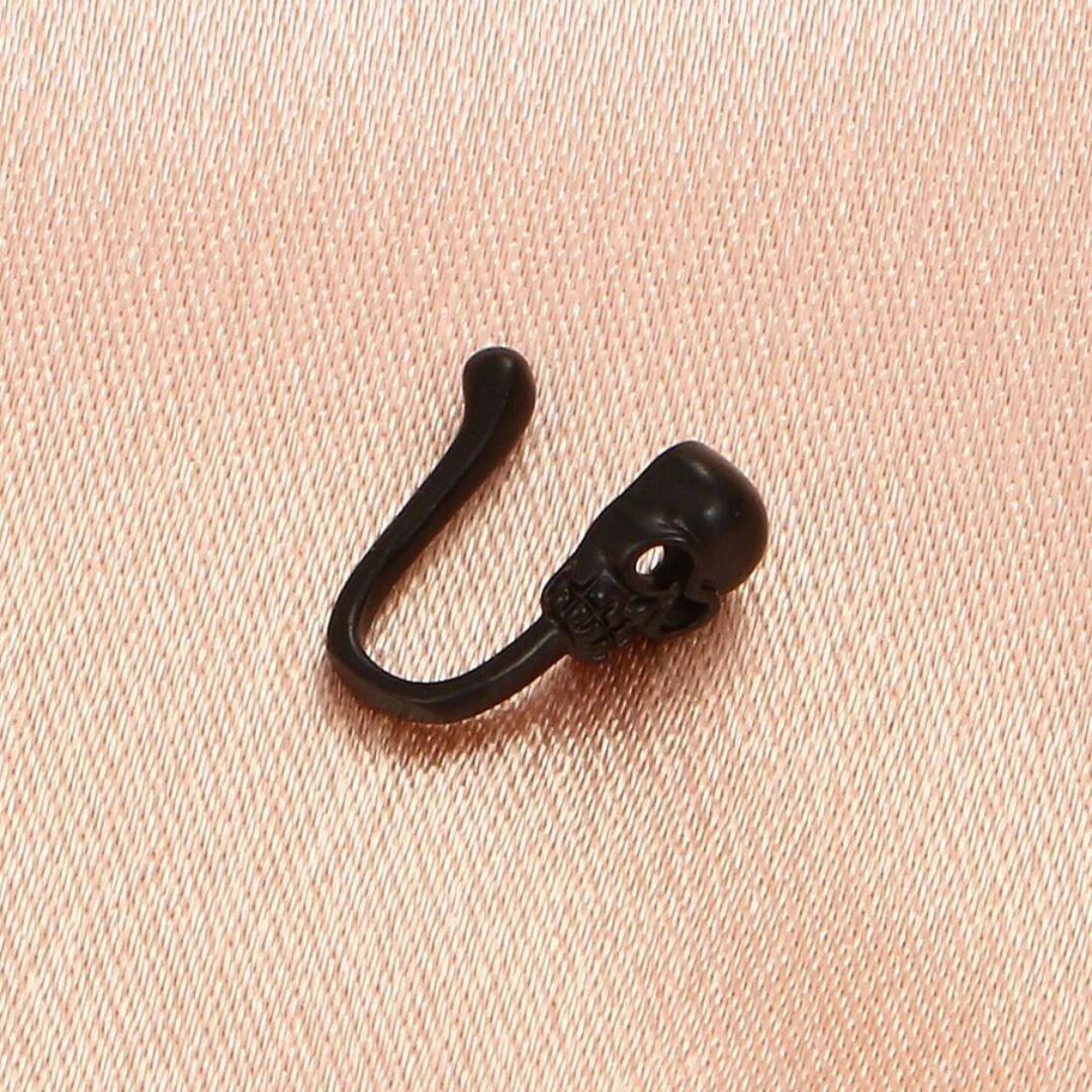 Skull Shaped Clip-On Nose Ring - Perfect For Gothic And Alternative Styles